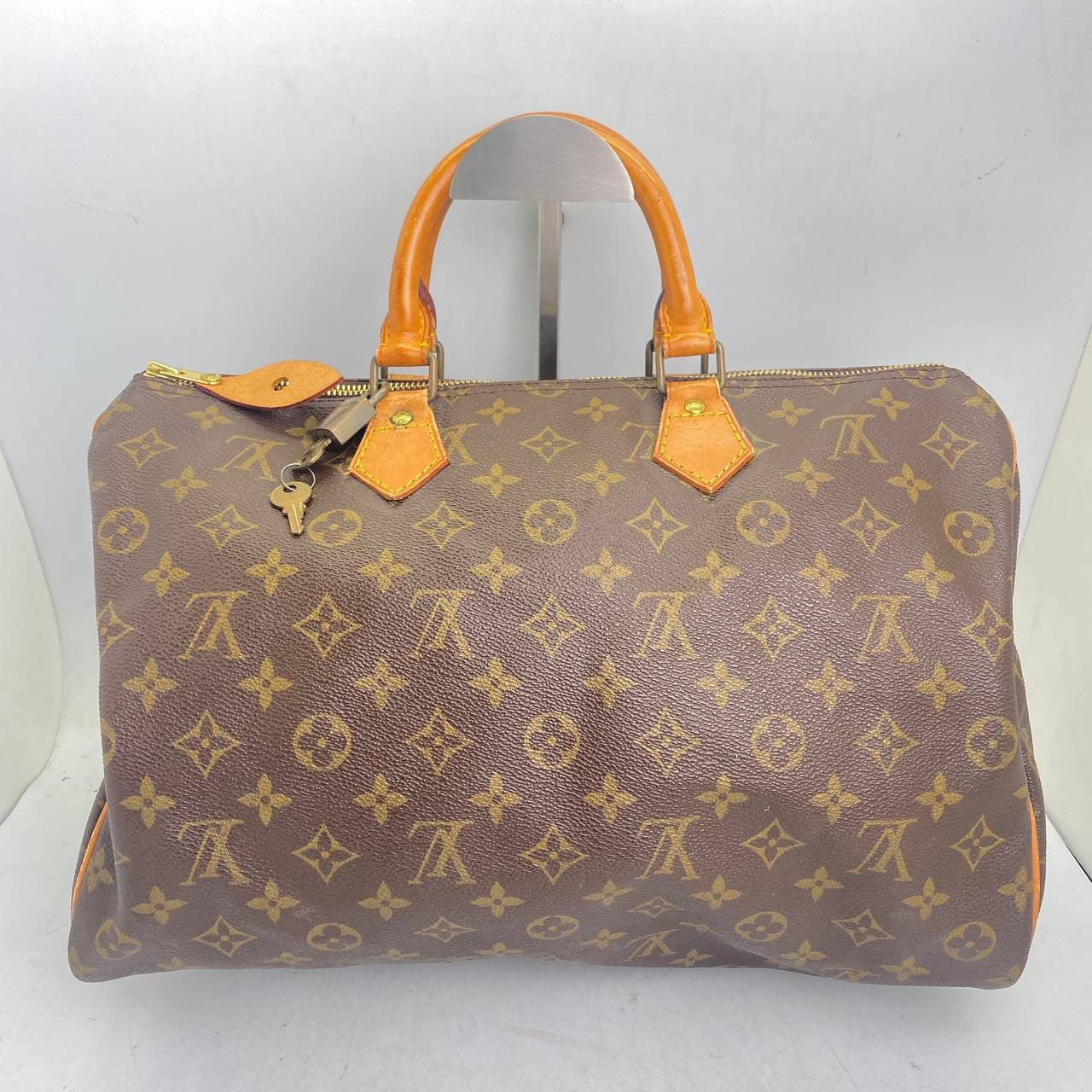 Louis Vuitton Speedy 35